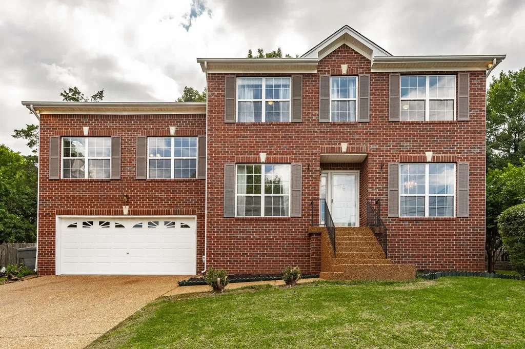 159 W Harbor Hendersonville TN 37075