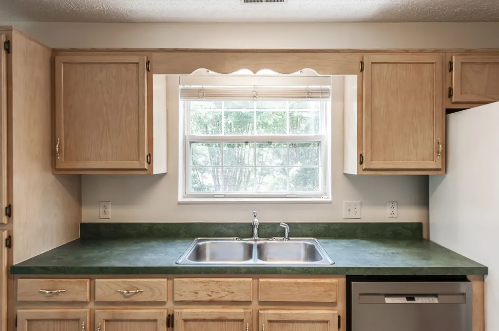 159 W Harbor Hendersonville TN 37075