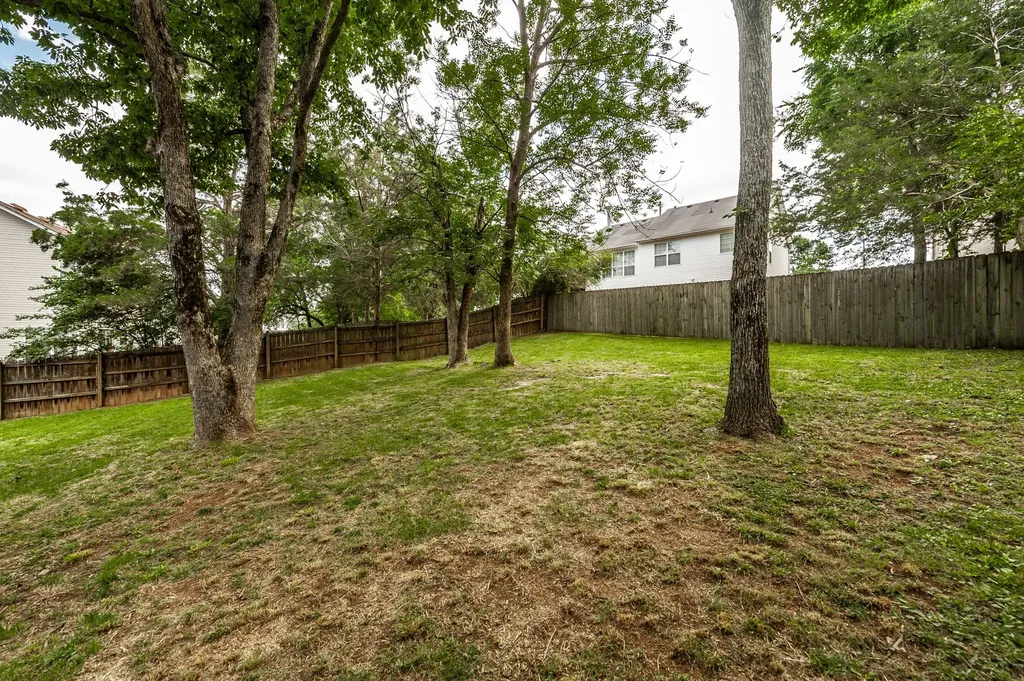 159 W Harbor Hendersonville TN 37075