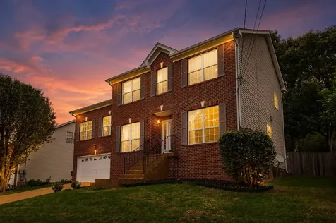 159 W Harbor Hendersonville TN 37075