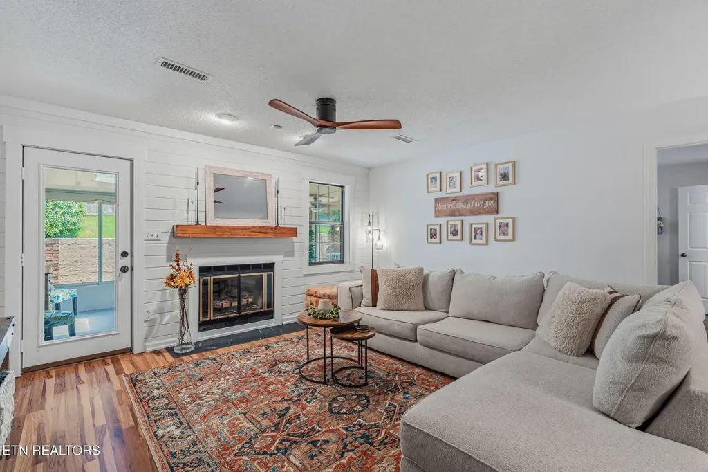 453 Amanda Circle Knoxville TN 37922