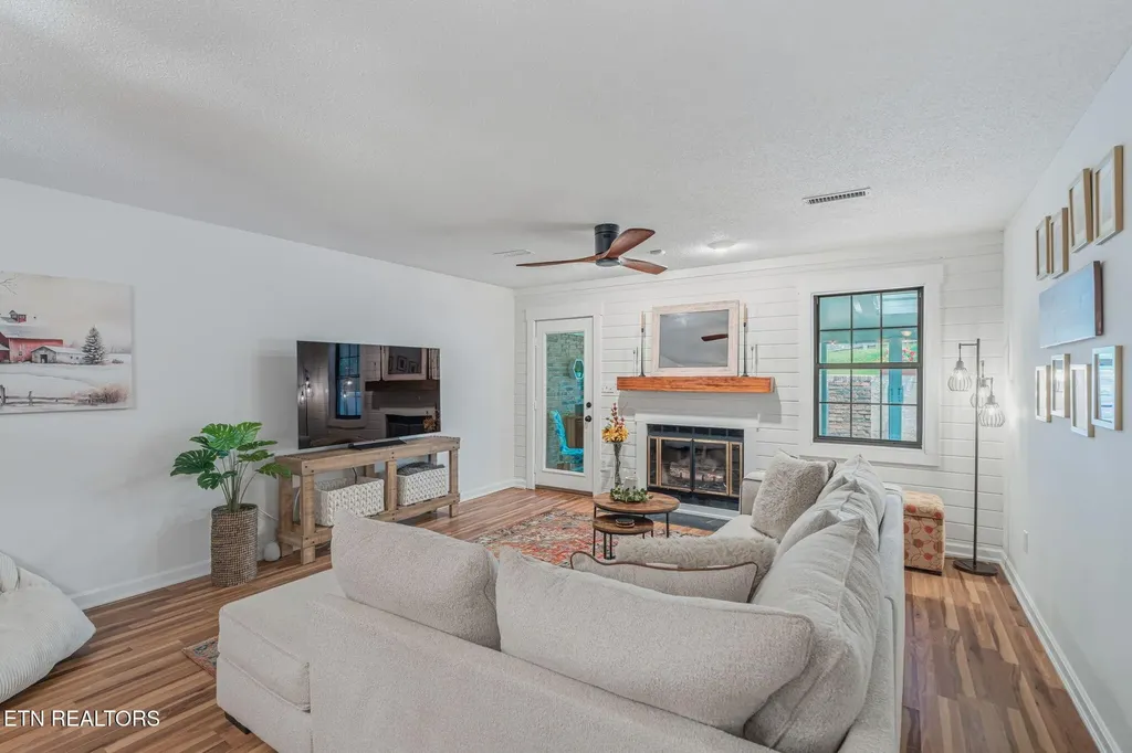 453 Amanda Circle Knoxville TN 37922