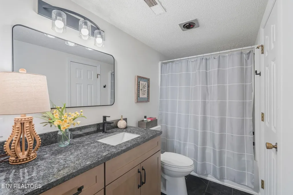 453 Amanda Circle Knoxville TN 37922
