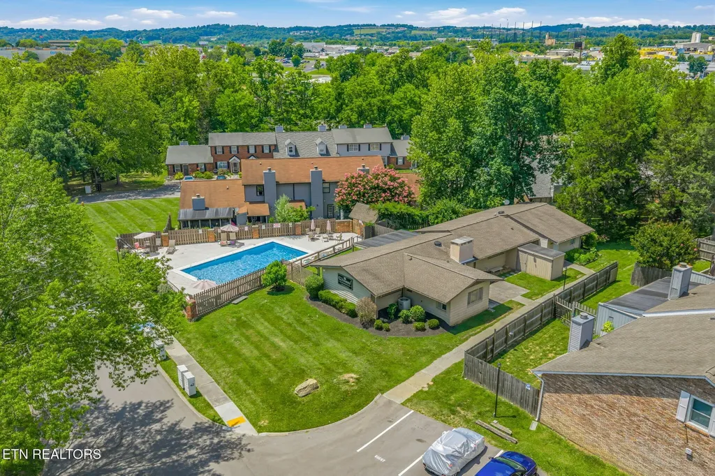 453 Amanda Circle Knoxville TN 37922