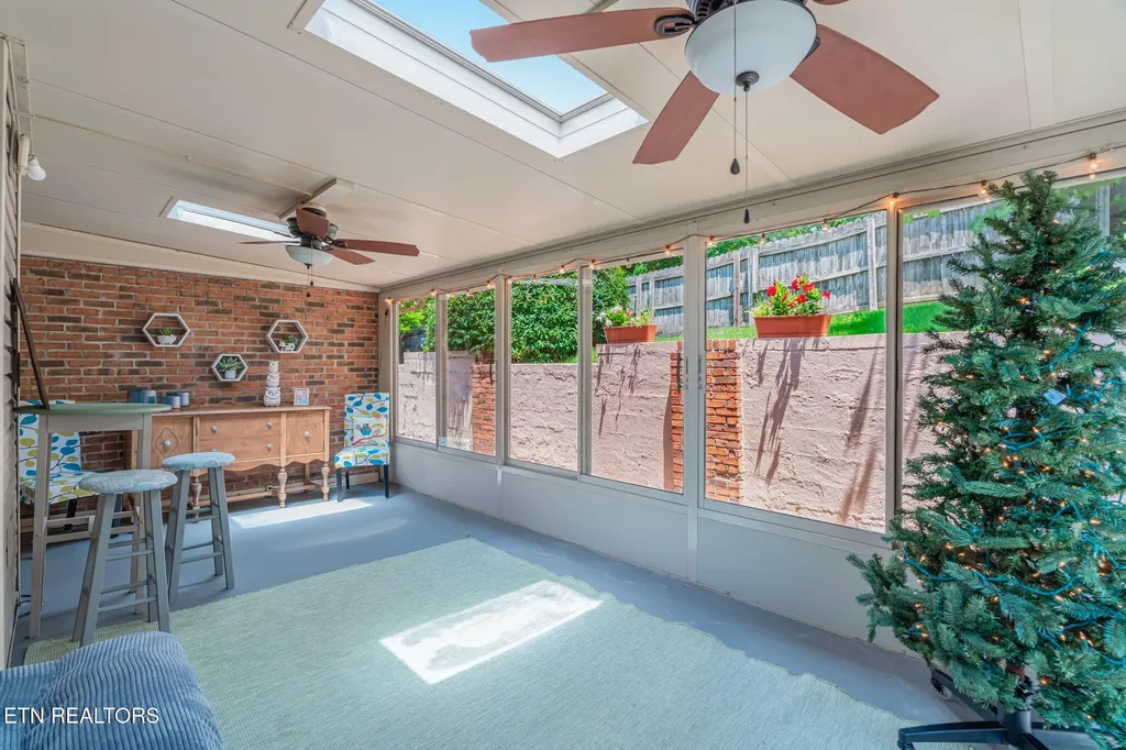 453 Amanda Circle Knoxville TN 37922
