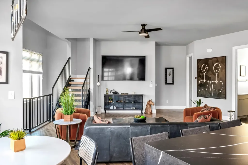 1000 W Trinity Lane Nashville TN 37218
