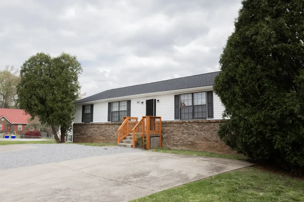 101 Bennett Drive Clarksville TN 37042