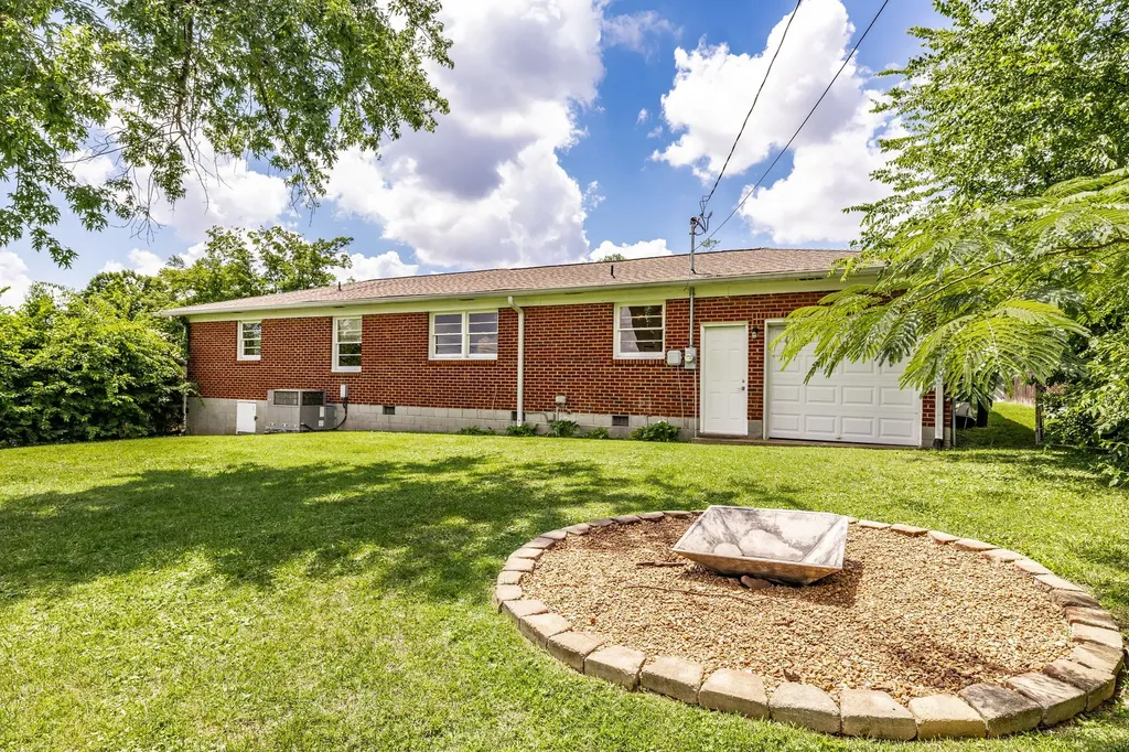 204 Noonan Court Nashville TN 37206