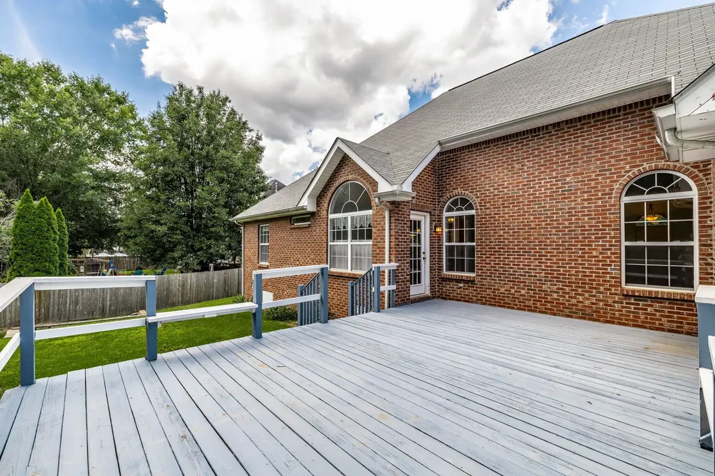 353 Remington Avenue Gallatin TN 37066