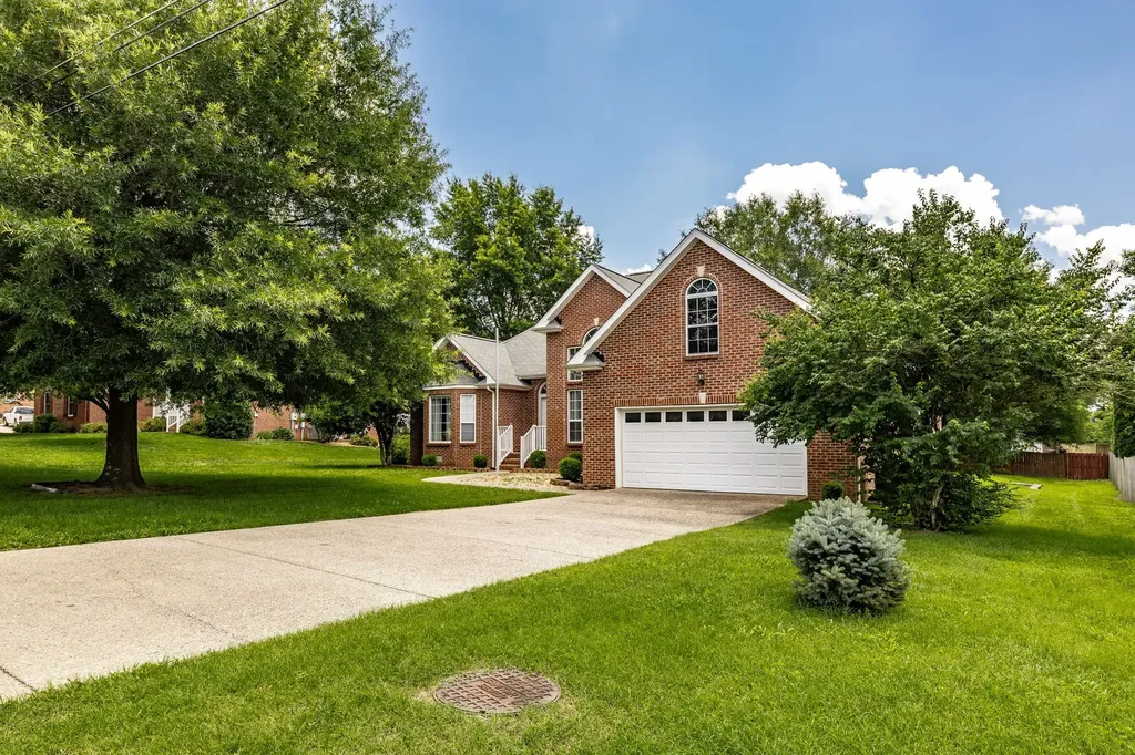 353 Remington Avenue Gallatin TN 37066