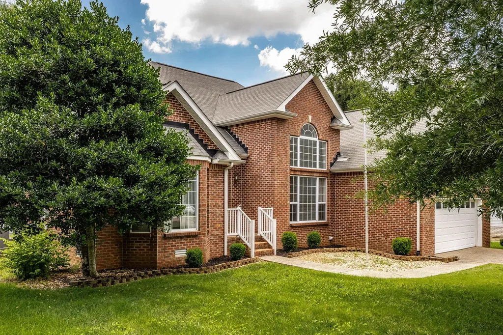 353 Remington Avenue Gallatin TN 37066