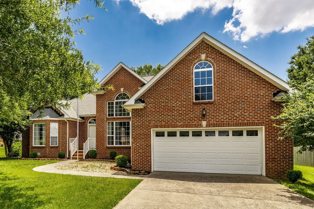 353 Remington Avenue Gallatin TN 37066