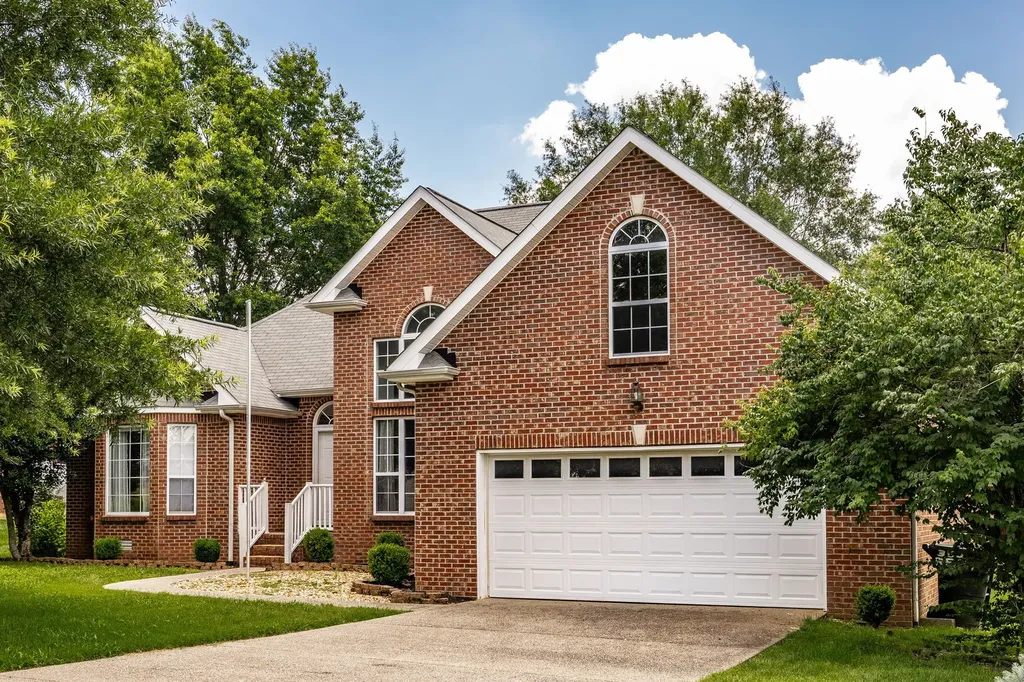 353 Remington Avenue Gallatin TN 37066