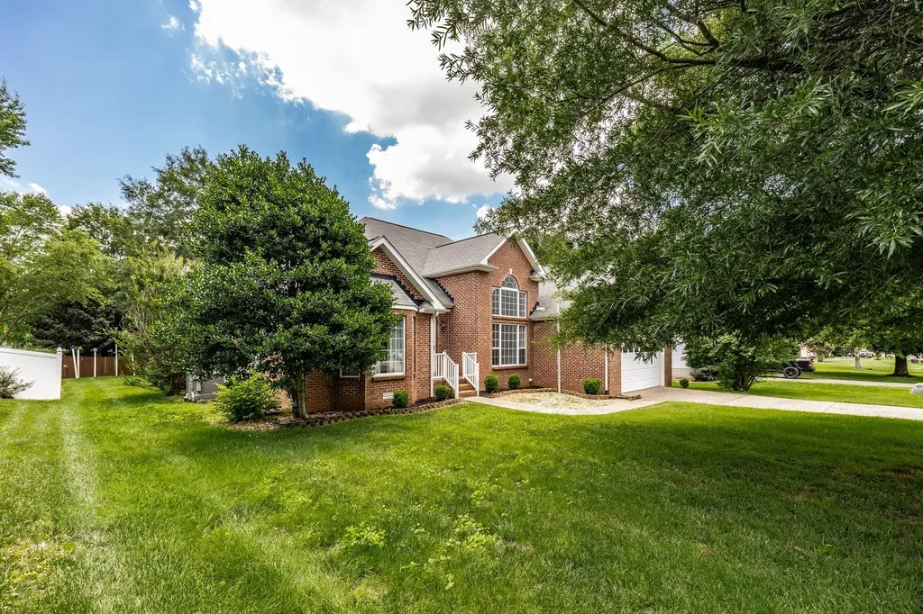 353 Remington Avenue Gallatin TN 37066