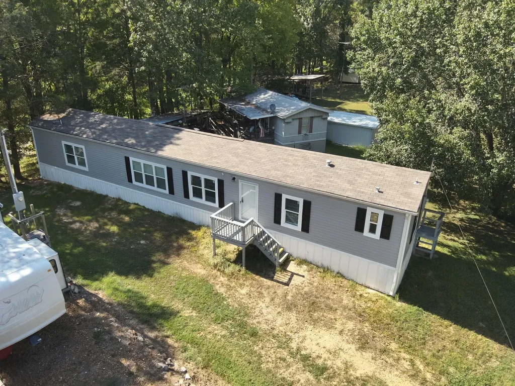 25 Marble Lane Linden TN 37096