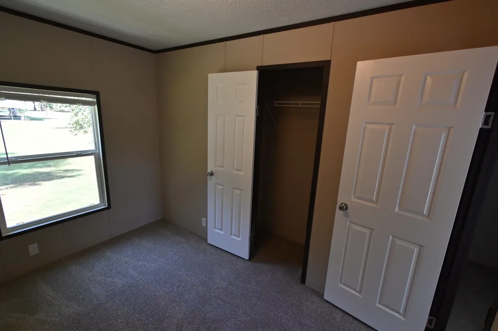 25 Marble Lane Linden TN 37096