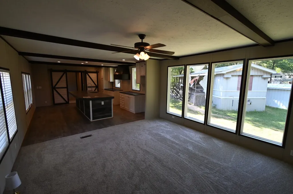 25 Marble Lane Linden TN 37096