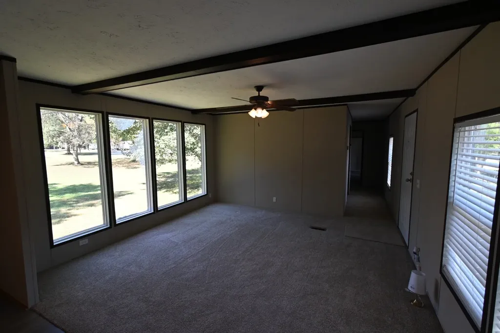 25 Marble Lane Linden TN 37096