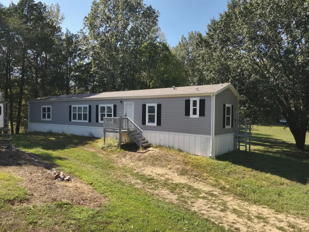 25 Marble Lane Linden TN 37096