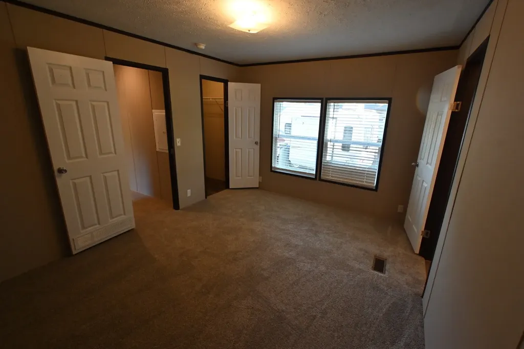 25 Marble Lane Linden TN 37096