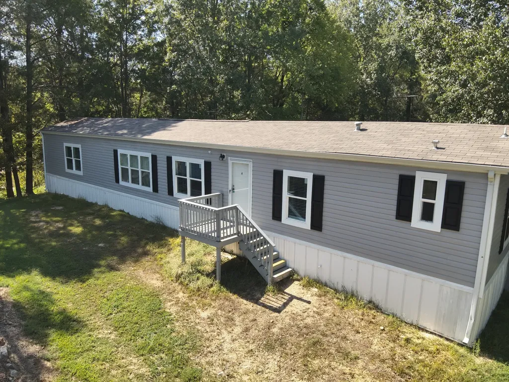 25 Marble Lane Linden TN 37096