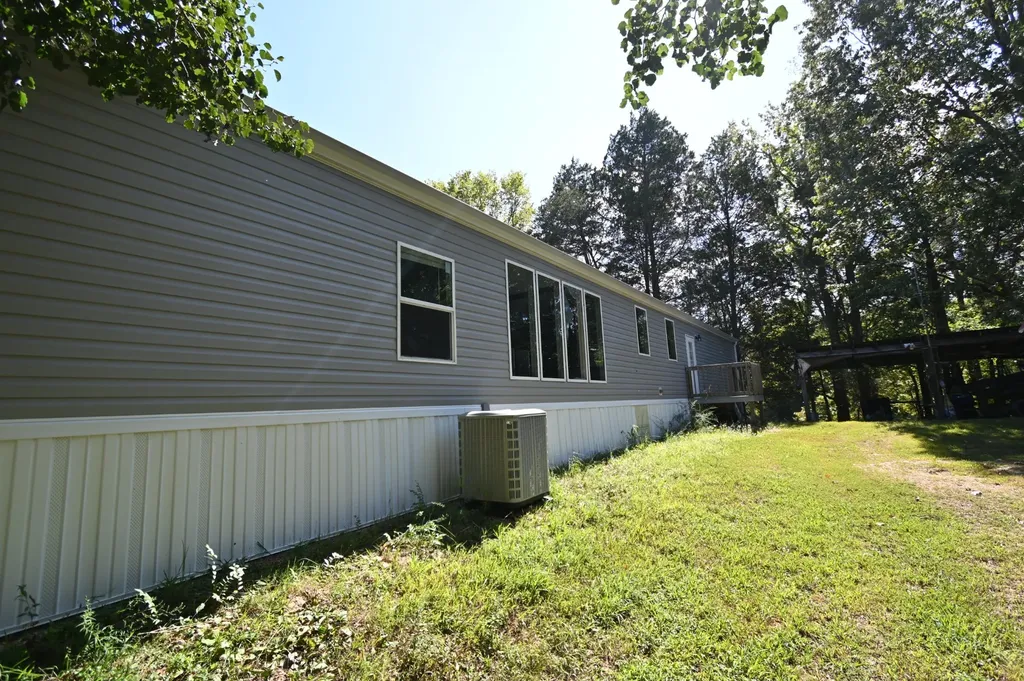 25 Marble Lane Linden TN 37096