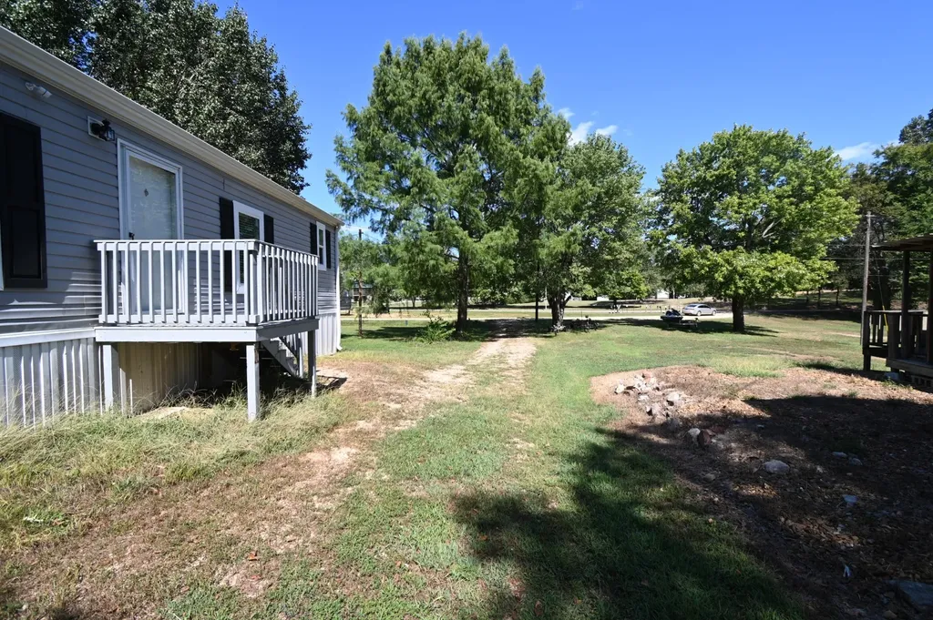 25 Marble Lane Linden TN 37096