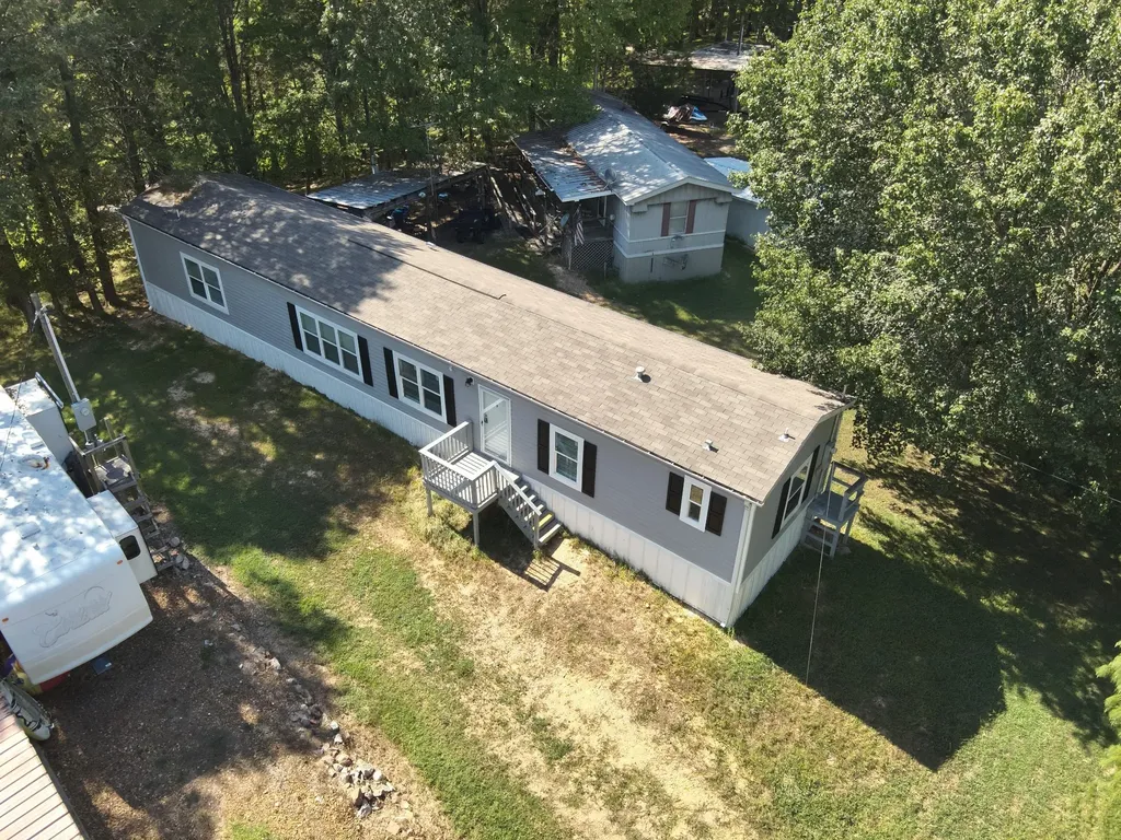 25 Marble Lane Linden TN 37096