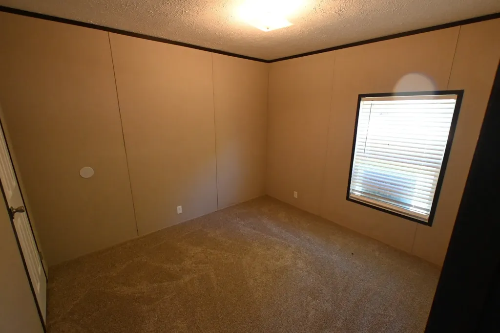 25 Marble Lane Linden TN 37096