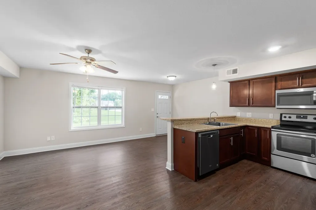 1552 Tylertown Road Clarksville TN 37040