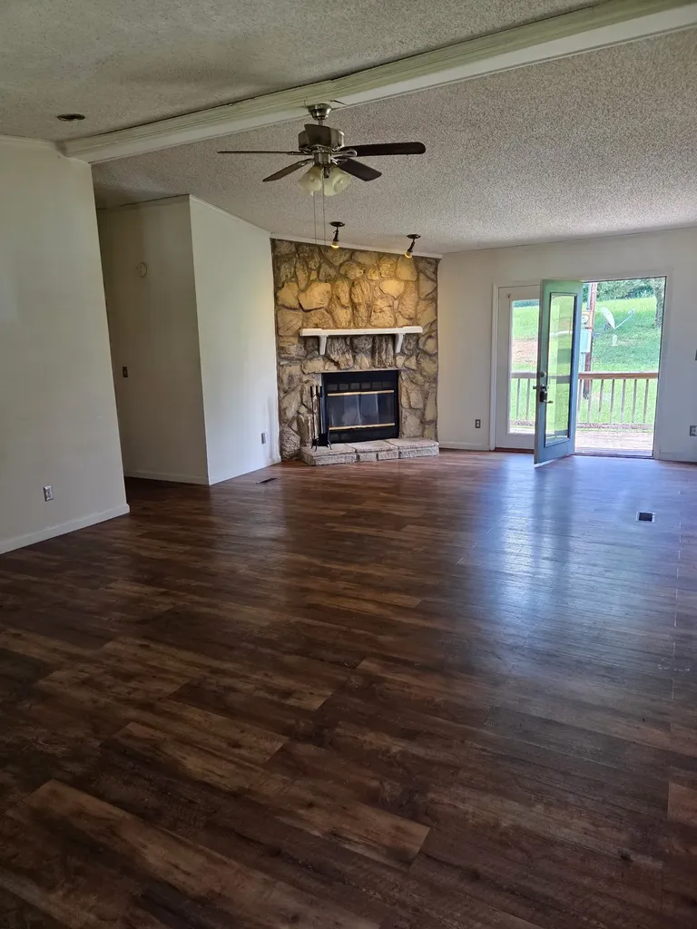 2628 Bristow Road Columbia TN 38401