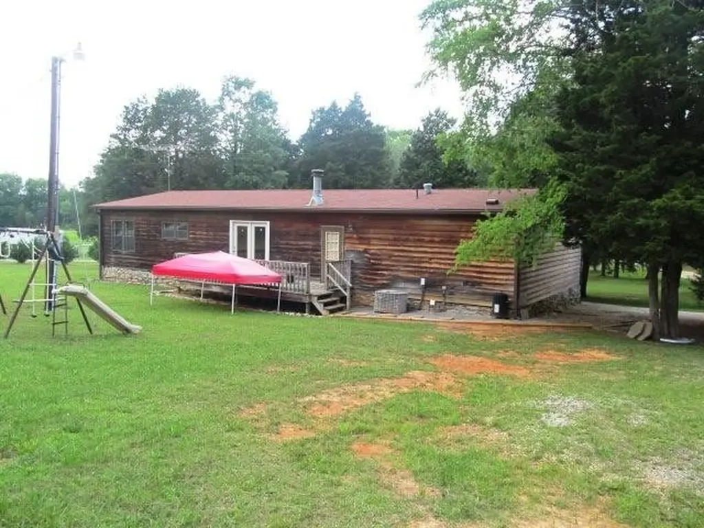 2628 Bristow Road Columbia TN 38401