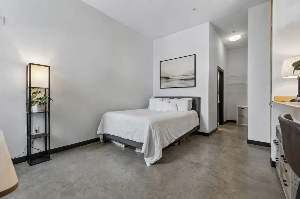 926 Woodland Street Nashville TN 37206