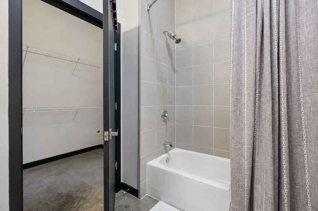 926 Woodland Street Nashville TN 37206