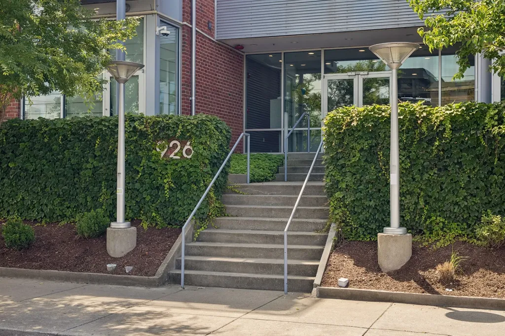 926 Woodland Street Nashville TN 37206