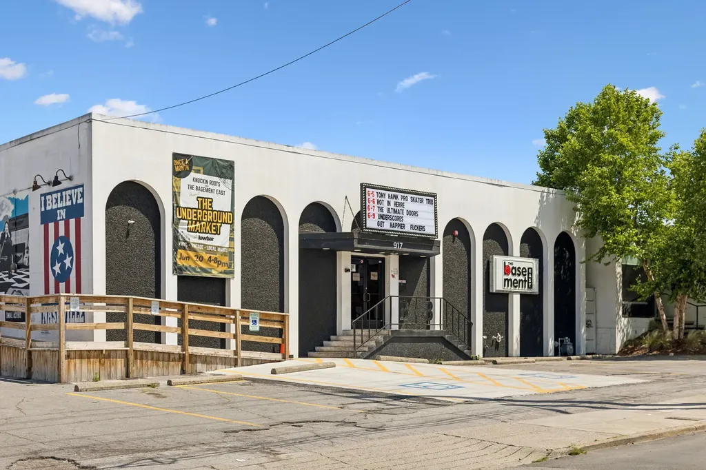 926 Woodland Street Nashville TN 37206