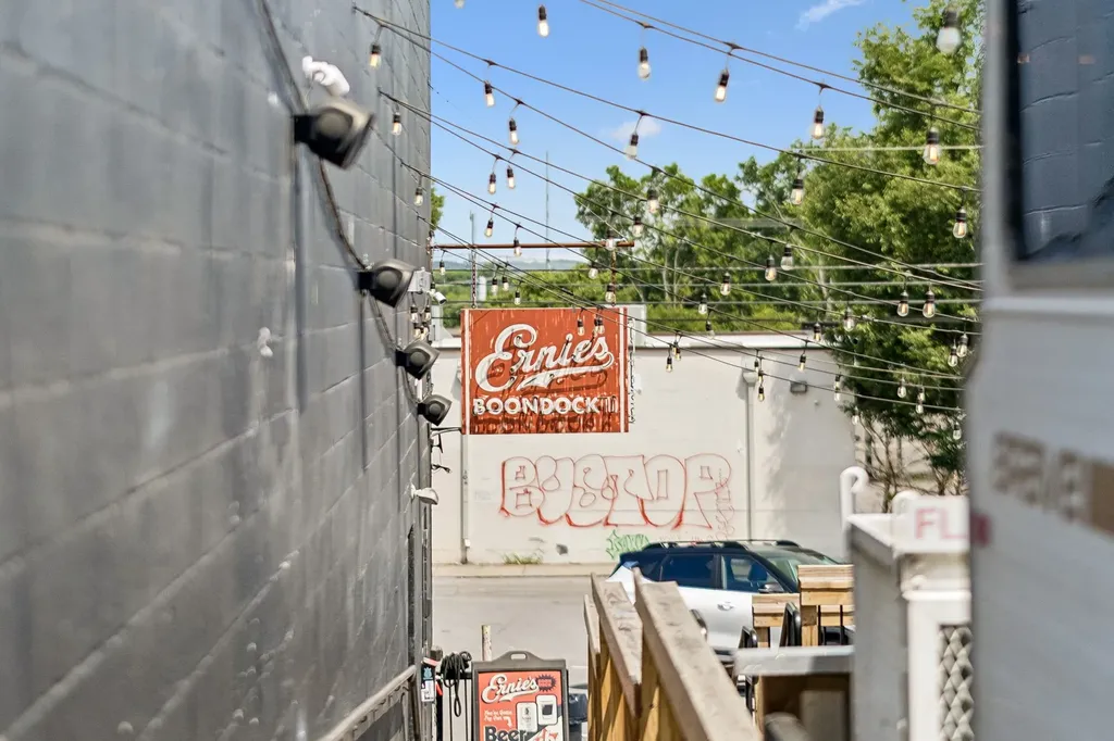 926 Woodland Street Nashville TN 37206