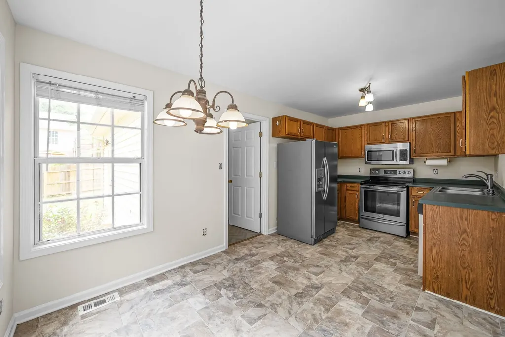 3325 Backridge Road Woodlawn TN 37191