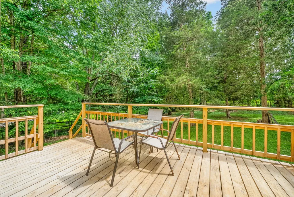 3325 Backridge Road Woodlawn TN 37191