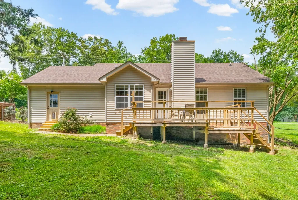 3325 Backridge Road Woodlawn TN 37191