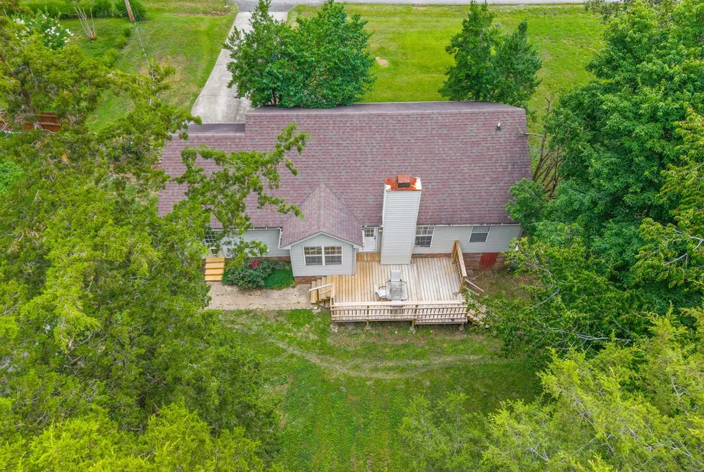 3325 Backridge Road Woodlawn TN 37191