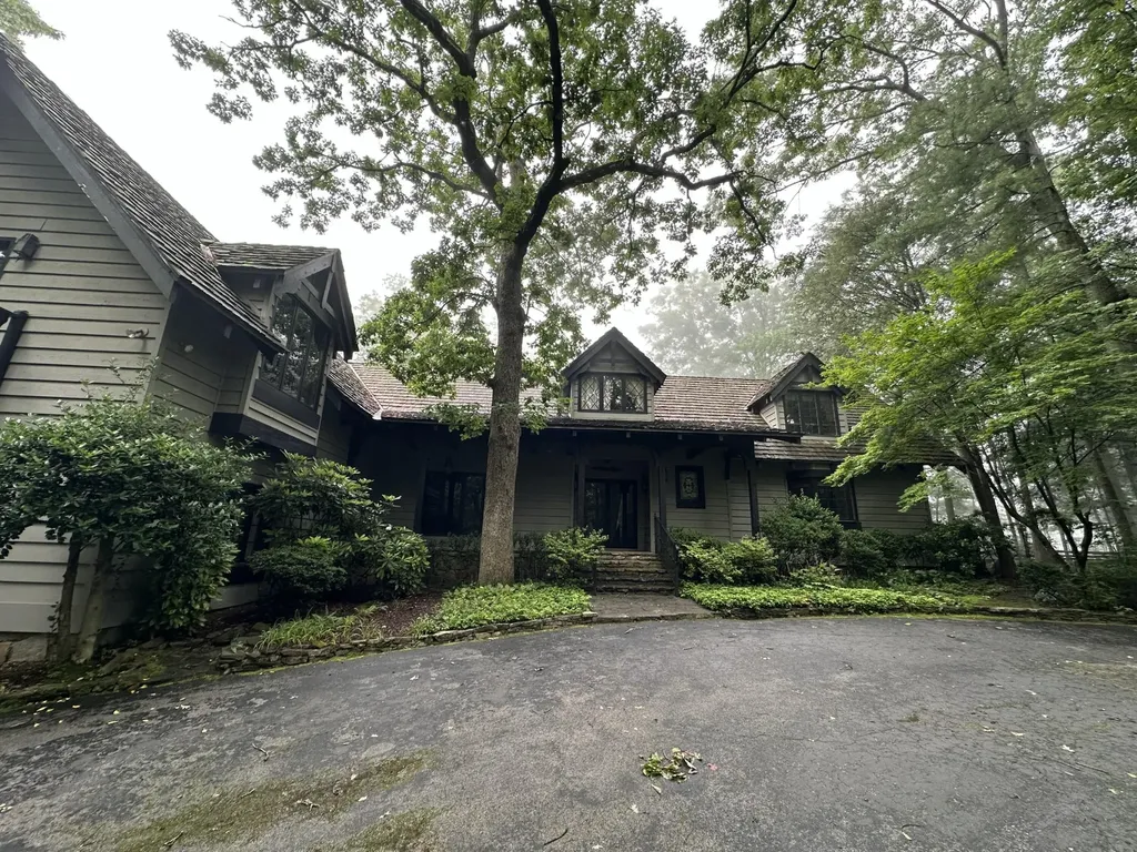 4608 Chestnut Avenue Signal Mountain TN 37377