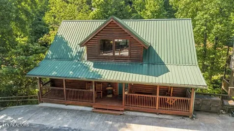 620 Chickasaw Gap Way Pigeon Forge TN 37863