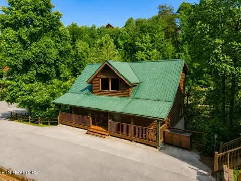 620 Chickasaw Gap Way Pigeon Forge TN 37863