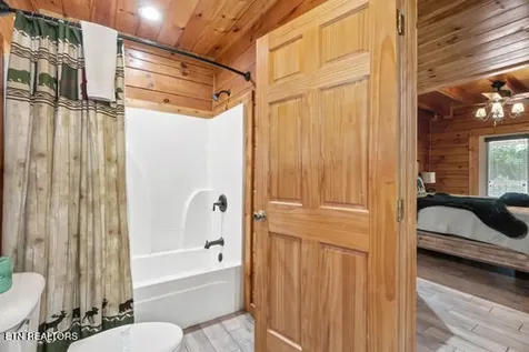 620 Chickasaw Gap Way Pigeon Forge TN 37863