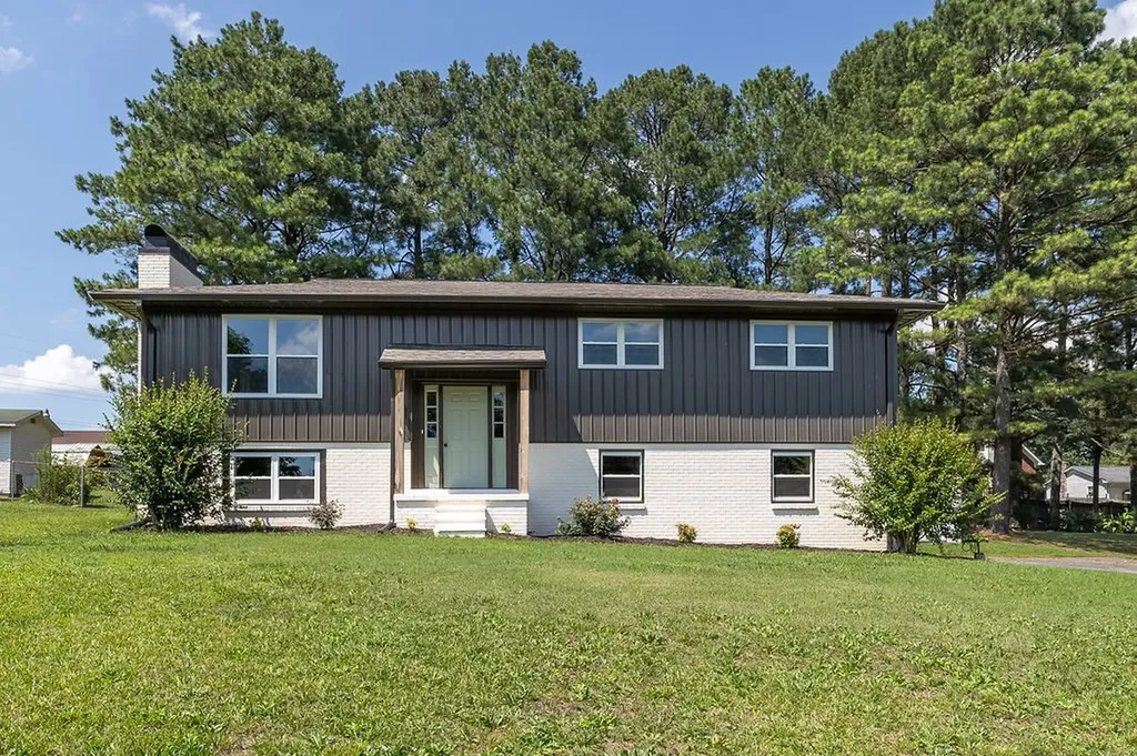 1708 Deer Hollow Drive Lawrenceburg TN 38464