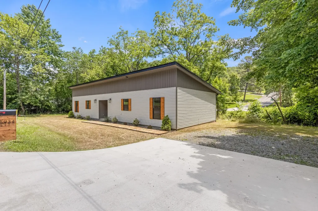 5934 Old Dayton Pike Chattanooga TN 37415
