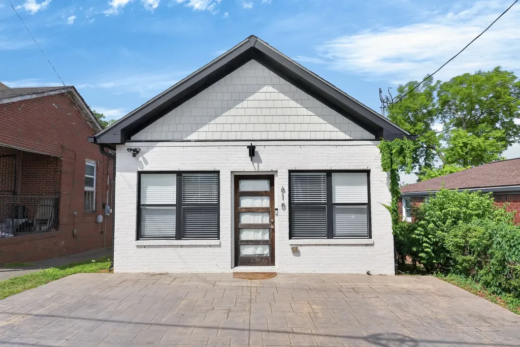 615 39th Ave, N Nashville TN 37209