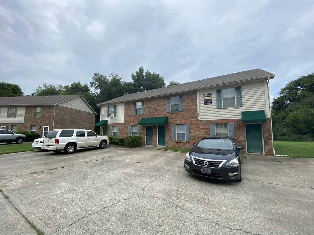 117 Hickory Trace #4 Clarksville TN 37042