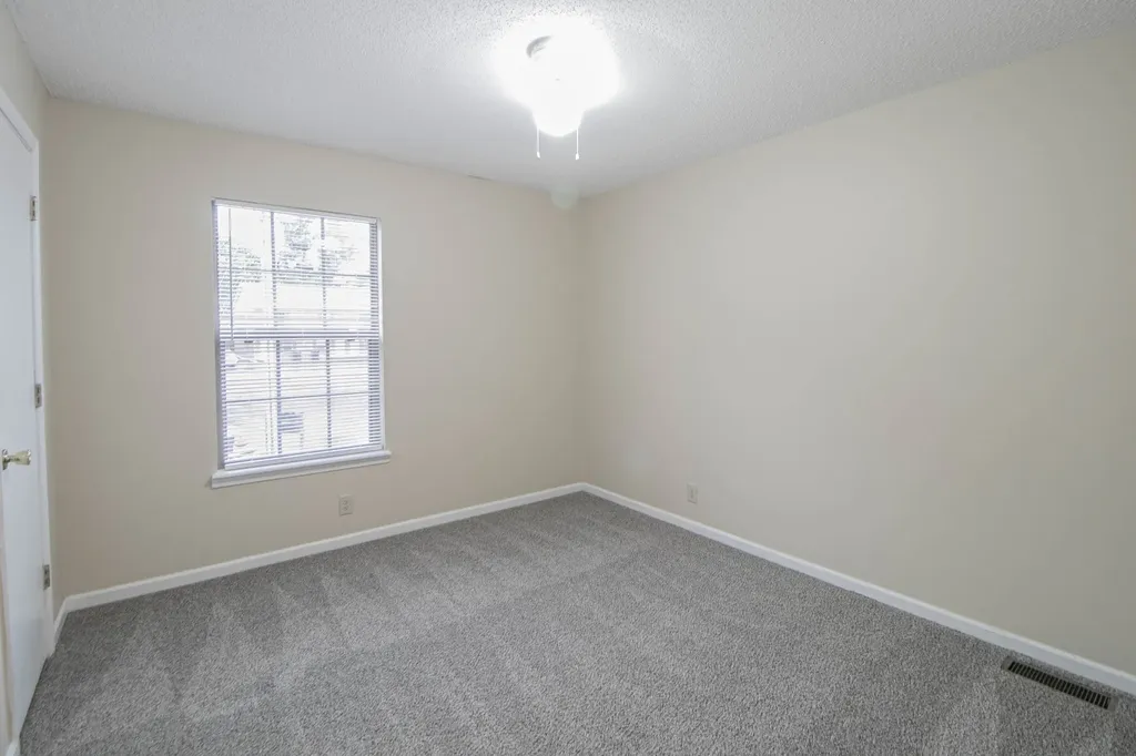 117 Hickory Trace #4 Clarksville TN 37042